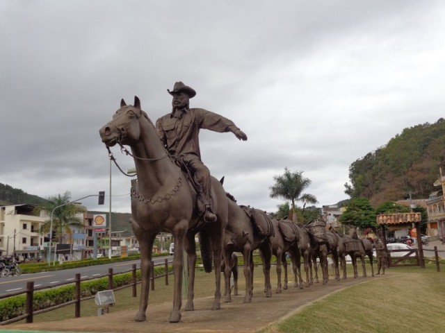 placas-montanhas-capixabas-ibatiba